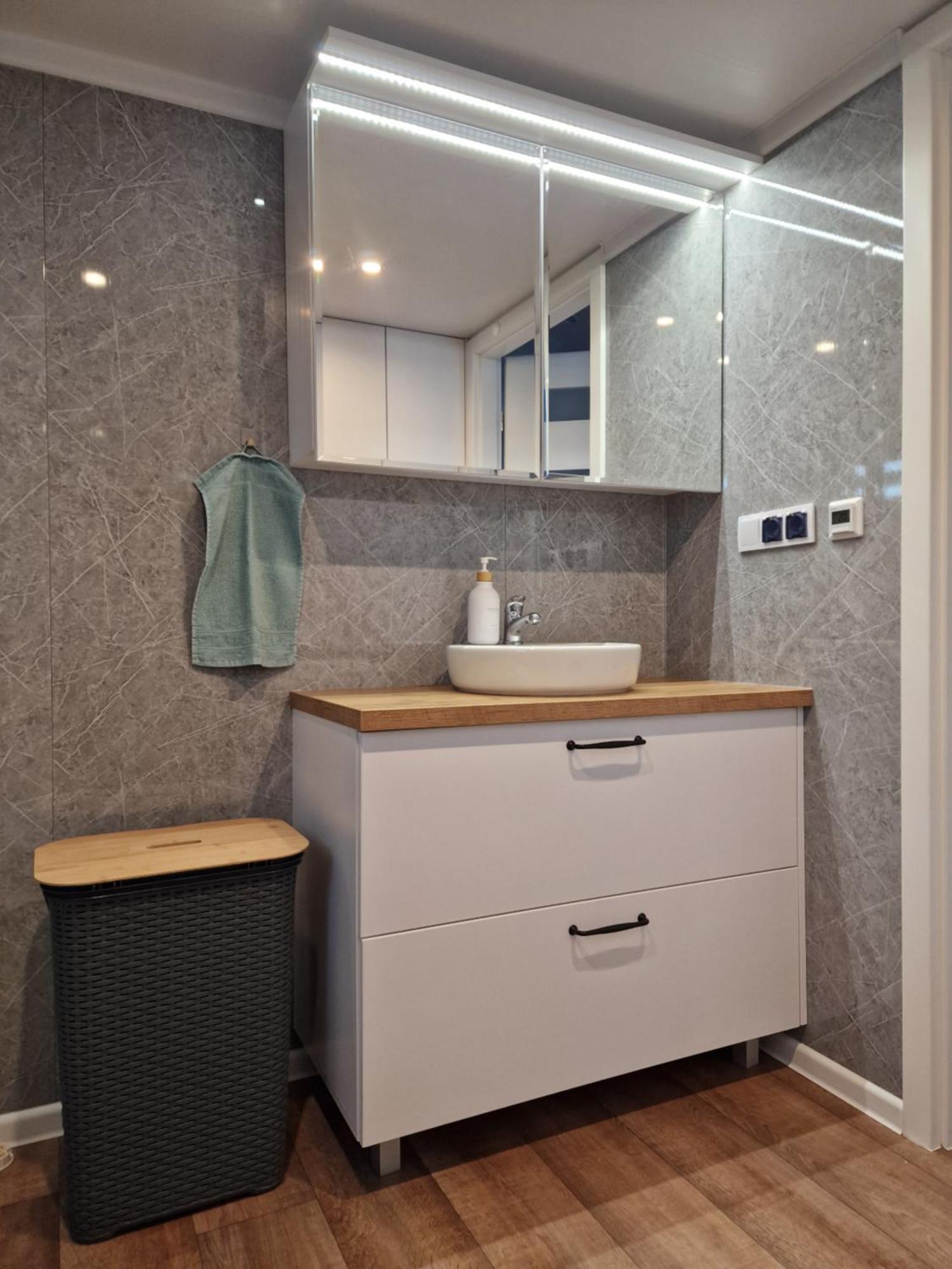 לוסטנאו Tiny House In Schoener Lage מראה חיצוני תמונה